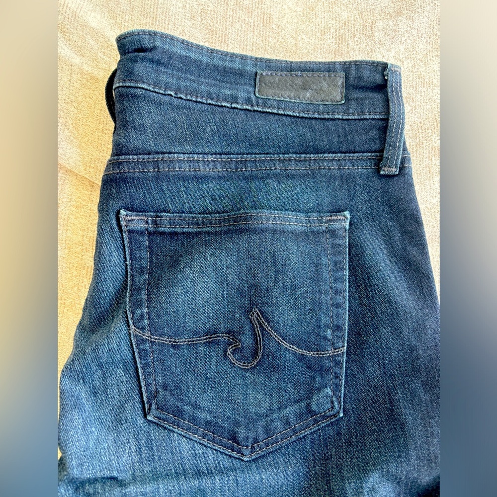 AG jeans. Size 29 R. The Farrah Skinny High Rise.